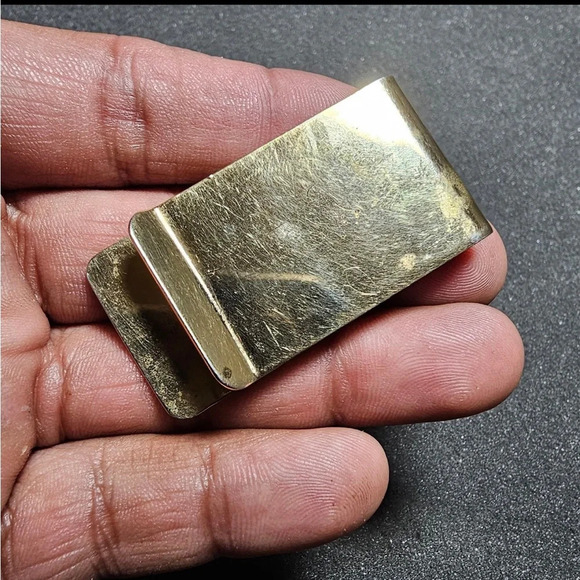 Vintage Gold Tone Money Clip Engraved "SKYLAR" 2" × 1" Unbranded - Picture 4 of 8